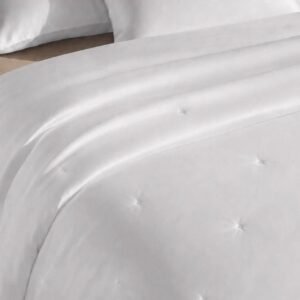 Four-piece bedding set