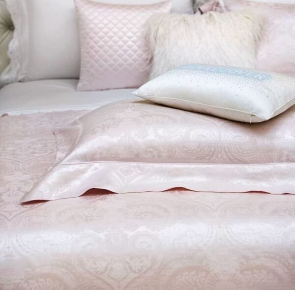 Lishi European Light Luxury Mulberry Silk Bedding Set