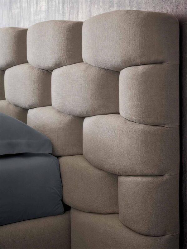 Lishi Majal bed