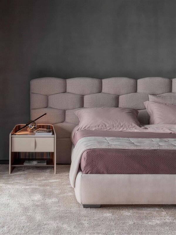 Lishi Majal bed