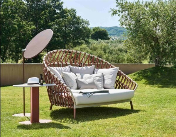 Lishi Emma Cross Daybed