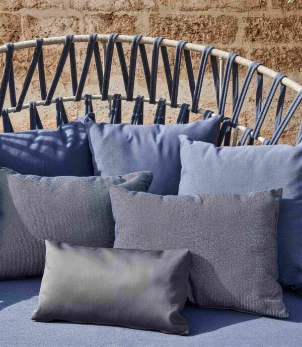 Lishi Emma Cross Daybed