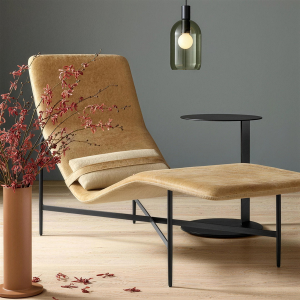 Lishi leather chair (Leather Lounge Chair / Daybed)