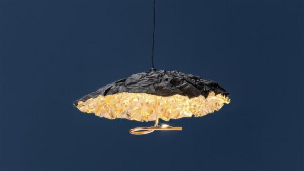 Lishi Gold Moon pendant light