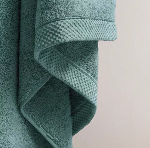 Lishi GOTS 600 GSM Cotton Towel