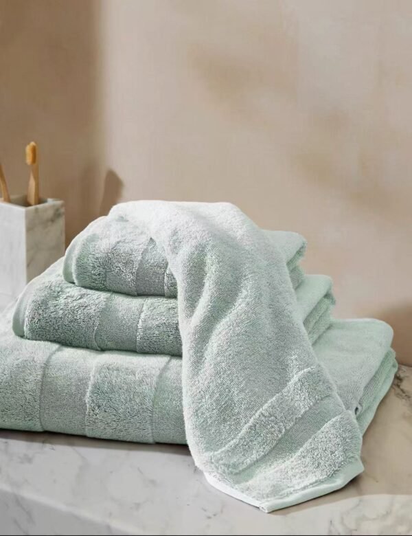 Lishi Egyptian Long-Staple Cotton 700 GSM Towel Collection