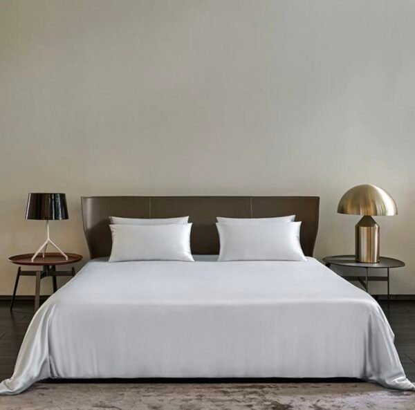 Lishi High-End Luxury Silk Bedding Set