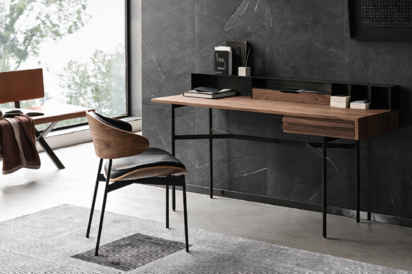 Lishi MORE Dining Table