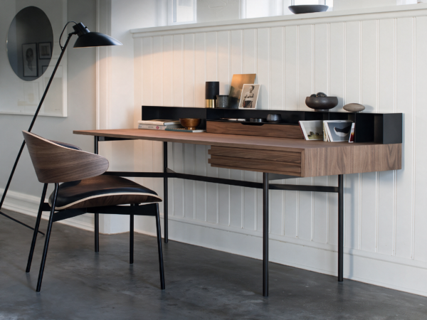 Lishi MORE Dining Table